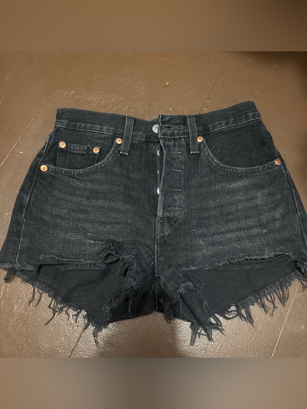 Levi’s 501 Shorts in Washed Black
